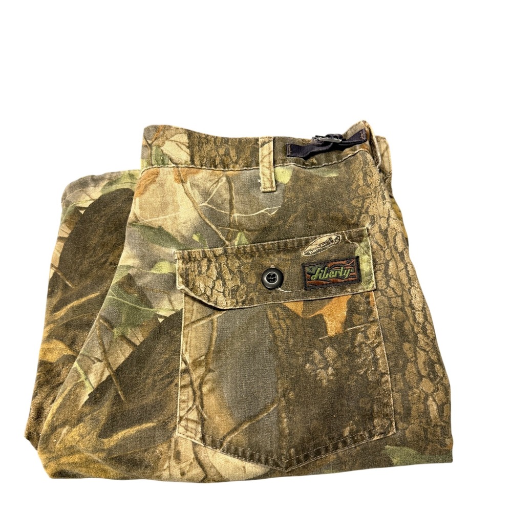 Liberty Cargo Pants Mens Medium (36x32 ACTUAL) Realtree Hardwoods Camo Hunting